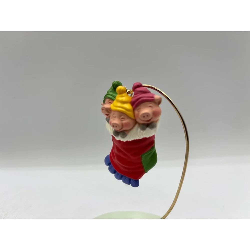 Hallmark Keepsake Ornament Dated 1990 Vintage Three Little Piggies Handcrafted